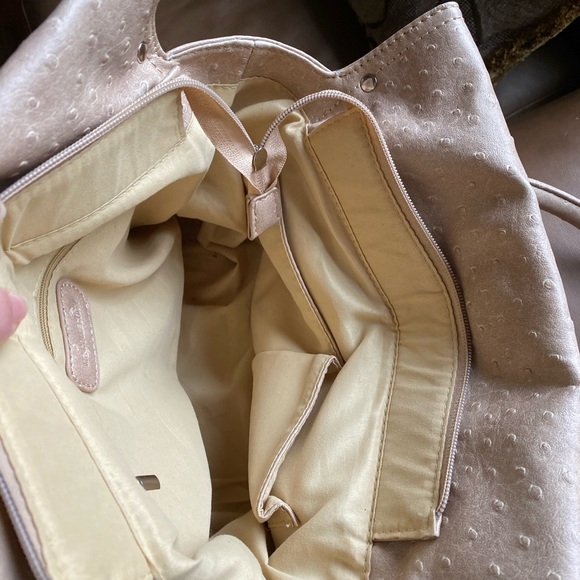 MG Collection - Picture 5 of 8